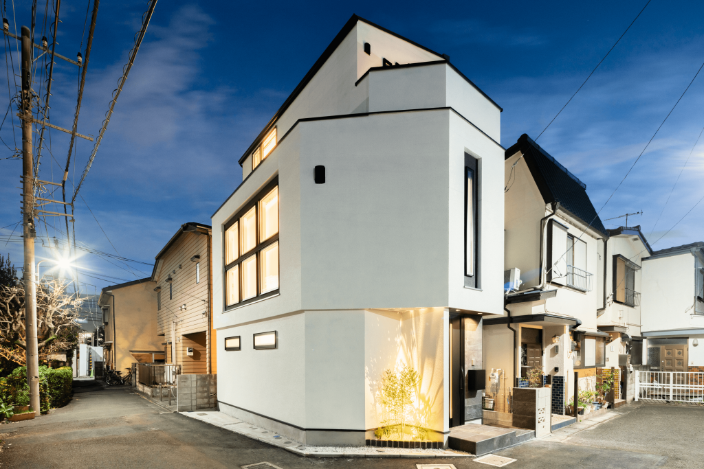 Charme Roger 国領町
